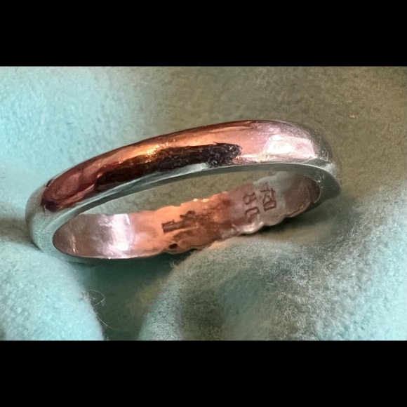 PLATINUM TEXTURED RING / BAND - Picture 8 of 12